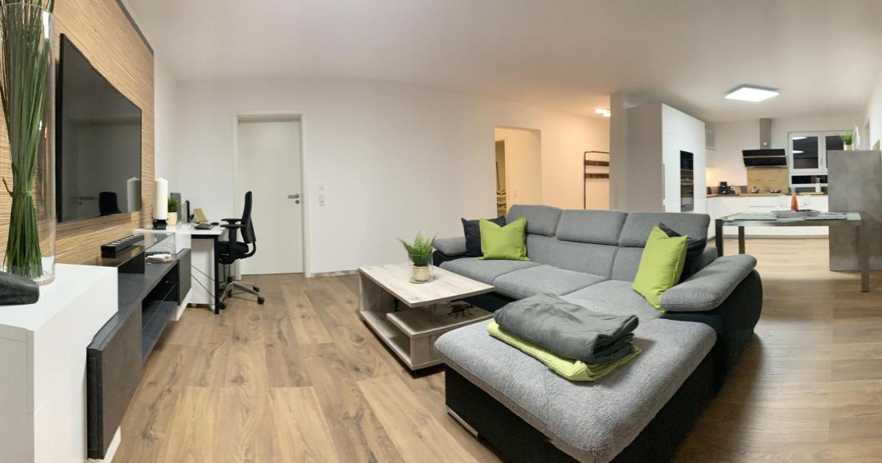 Firmen & Ferienwohnung Brecht 1 Waibstadt Exterior foto